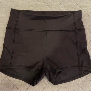 Lululemon Fast and Free Short 4" size 8
